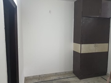 Room in 1 BHK Builder Floor at Rohini Sector 11 – for Rent