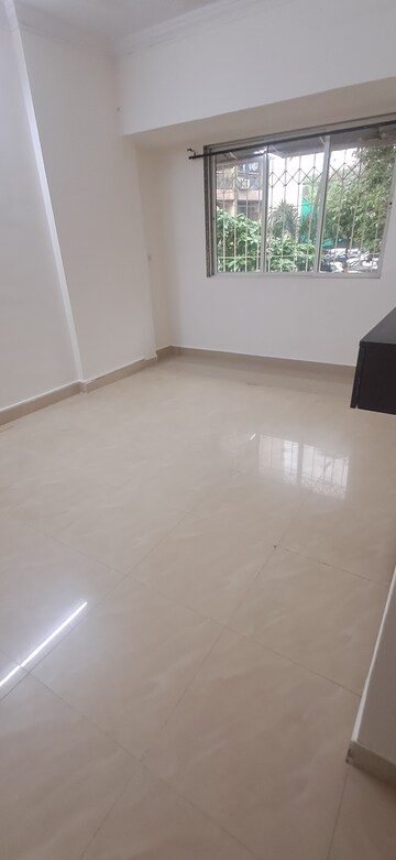 Room in 2 BHK Apartment at HDIL Dheeraj Jamuna, Malad West – for Rent