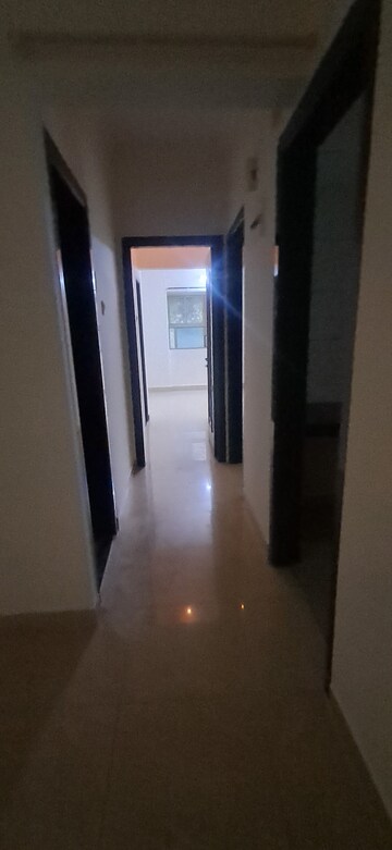 Furnished Amenities in 2 BHK Apartment at HDIL Dheeraj Jamuna, Malad West – for Rent