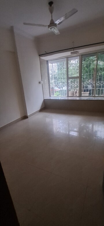 Room in 2 BHK Apartment at HDIL Dheeraj Jamuna, Malad West – for Rent