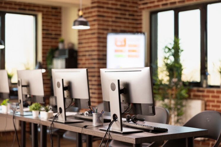 Gym, pentagon-tower Commercial Office Space 2630 Sq.Ft. In Hadapsar Pune 9119764