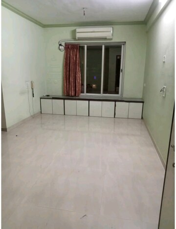 Room in 2 BHK Apartment at Galaxy Tower, Waghbil – for Rent