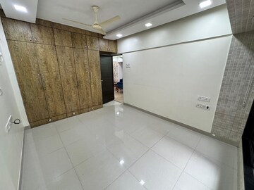 Bedroom in 2 BHK Apartment at Melbourne Apartment, Andheri West – for Rent