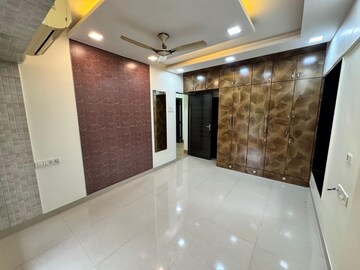 Bedroom in 2 BHK Apartment at Melbourne Apartment, Andheri West – for Rent