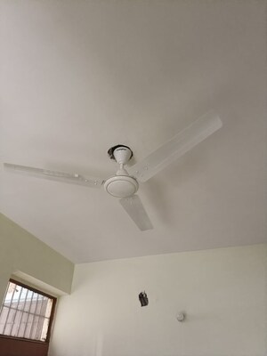 Furnished Amenities in 1.5 BHK Apartment at Sector 10 Greater Noida – for Sale