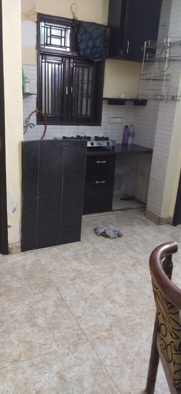 Bathroom in 2 BHK Builder Floor at Rohini Sector 16 – for Rent
