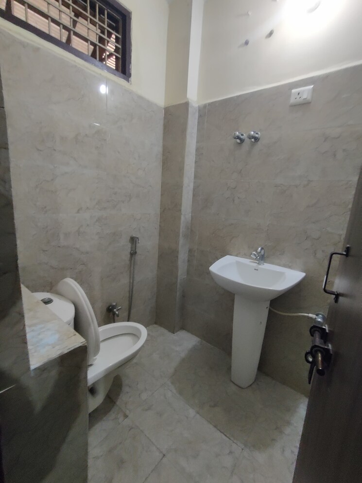 Bathroom, gomti nagar 2 Bedroom 1250 Sq.Ft. Independent House In Gomti Nagar Lucknow 9119895