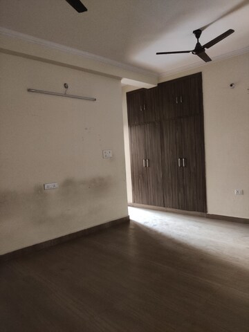 Room in 2 BHK Independent House at Gomti Nagar – for Rent