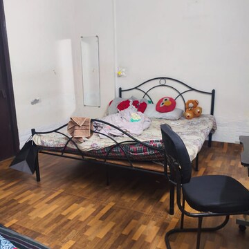 Master Bedroom in 3 BHK Apartment at Gardenia Gateway, Sector 75 – for Rent