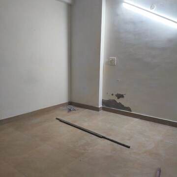 Room in 3 BHK Apartment at Gardenia Gateway, Sector 75 – for Rent
