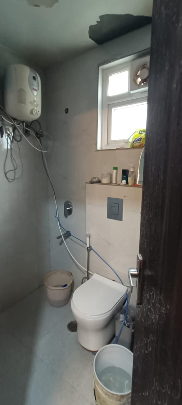 Bathroom, vasant kunj enclave 2 Bedroom 800 Sq.Ft. Builder Floor In Vasant Kunj Enclave Delhi 9119957