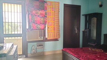Furnished Amenities in 2 BHK Builder Floor at Sector 14 – for Sale