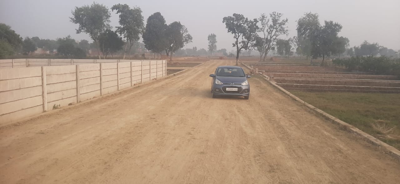 Plot For Sale in Safedabad