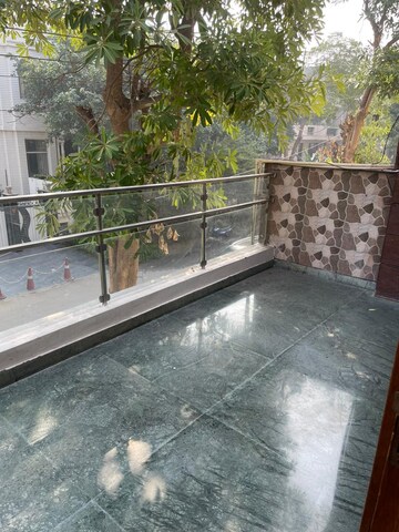 Balcony in 3 BHK Independent House at RWA Apartments Sector 52, Sector 52 – for Rent