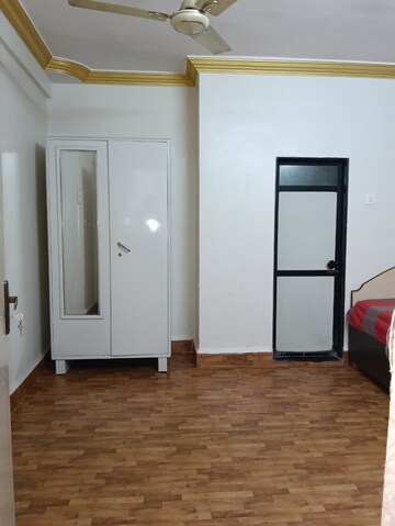Room in 2 BHK Apartment at Kamlesh Apartment, Andheri East – for Rent