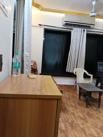Room in 2 BHK Apartment at Kamlesh Apartment, Andheri East – for Rent
