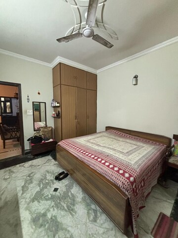 3 BHK Builder Floor For Sale in Bharat Vihar