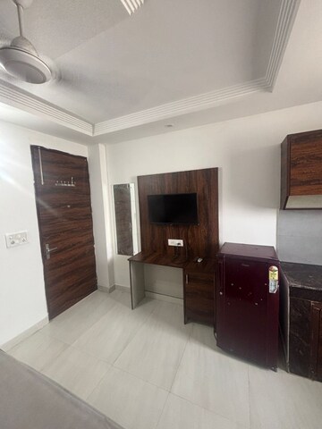 1 RK Apartment For Rent in Dlf Cyber City, Sector 24