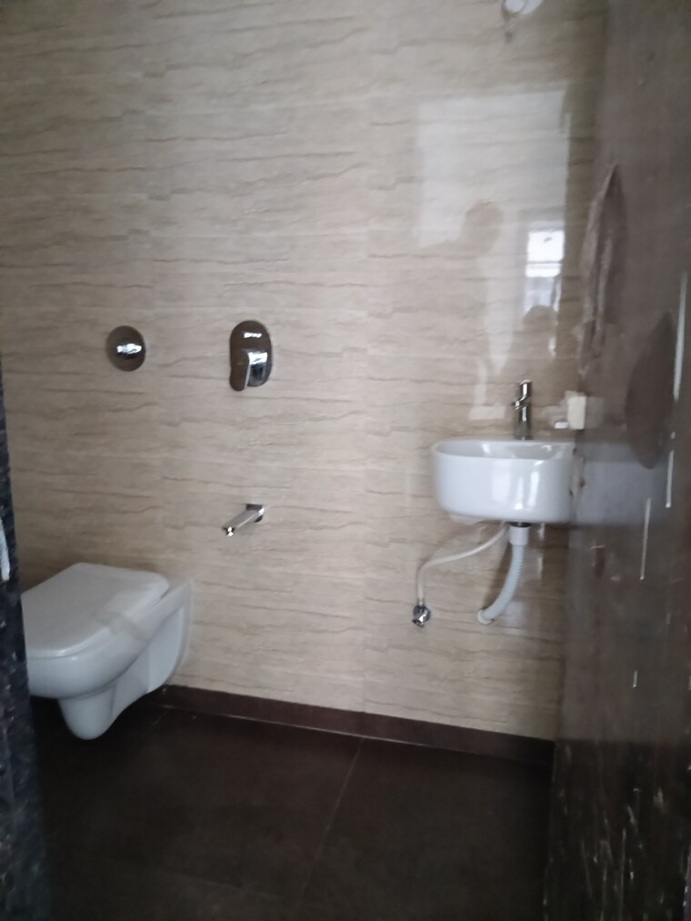 Washroom, bhagwati-belmont 1 Bedroom 410 Sq.Ft. Apartment In Haware City Thane 9120039