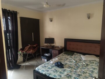 Living Room in 4 BHK Apartment at Urja Towers, Sector 47 – for Rent