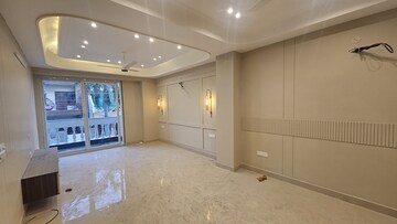 Room in 3 BHK Builder Floor at Sector 4 – for Sale
