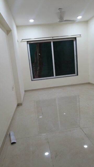 Room in 2 BHK Apartment at Santacruz East – for Rent