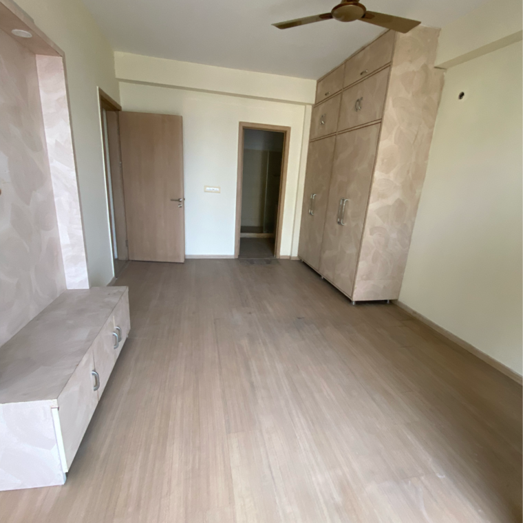 Room, dlf-new-town-heights-ii 3 Bedroom 1930 Sq.Ft. Apartment In Sector 90 Gurgaon 9120226