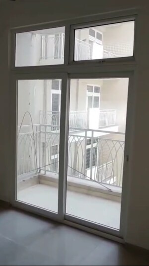 Room in 2.5 BHK Apartment at Mahagun Mywoods, Sector 16c Greater Noida – for Sale