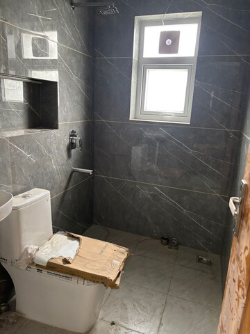 Bathroom in Studio Builder Floor at Sector 38 – for Rent