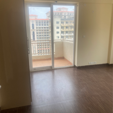 Room in 3 BHK Apartment at Ansal Height 86, Nawada Fatehpur – for Rent