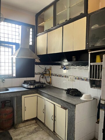 Kitchen in 2 BHK Builder Floor at Sector 37 – for Rent