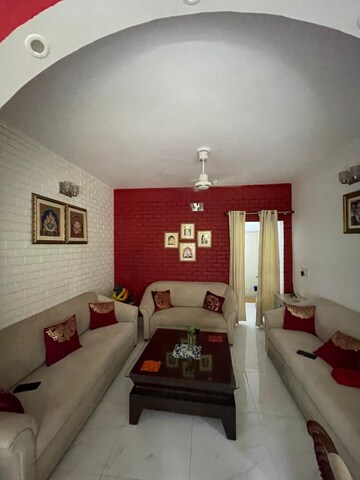 Living Room in 2 BHK Apartment at Safdarjung Development Area – for Rent