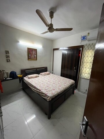 Bedroom in 2 BHK Apartment at Safdarjung Development Area – for Rent