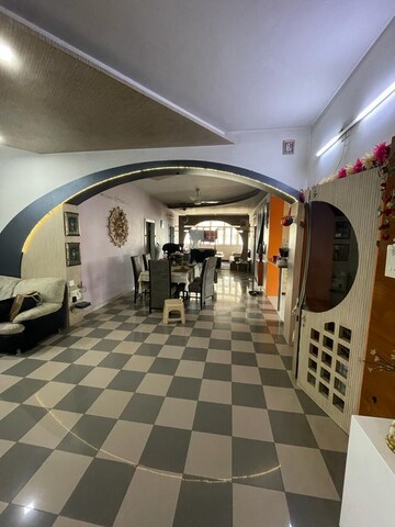 Dining Room in 3 BHK Apartment at Satellite – for Rent