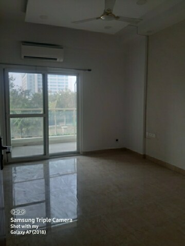 Room in 4 BHK Apartment at Ramprastha Platinum Premier, Vaishali Sector 3 – for Sale