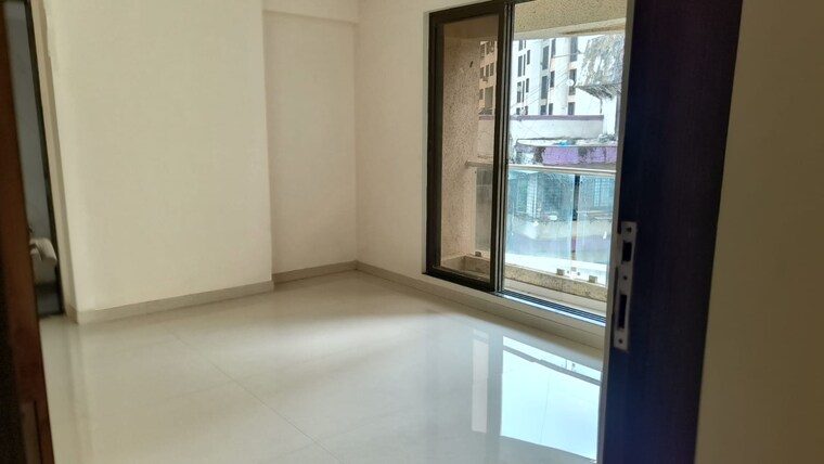 Room, santacruz east 3 Bedroom 820 Sq.Ft. Apartment In Santacruz East Mumbai 9120470