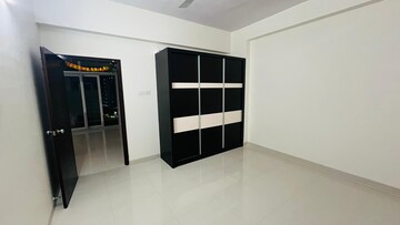 Room in 3 BHK Apartment at SSC The Lawnz, Kokapet – for Rent