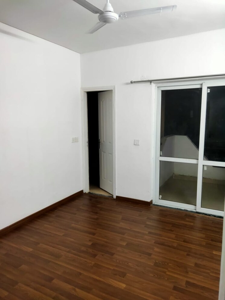 Room, bptp-park-81 3 Bedroom 1650 Sq.Ft. Builder Floor In Sector 81 Faridabad 9120452