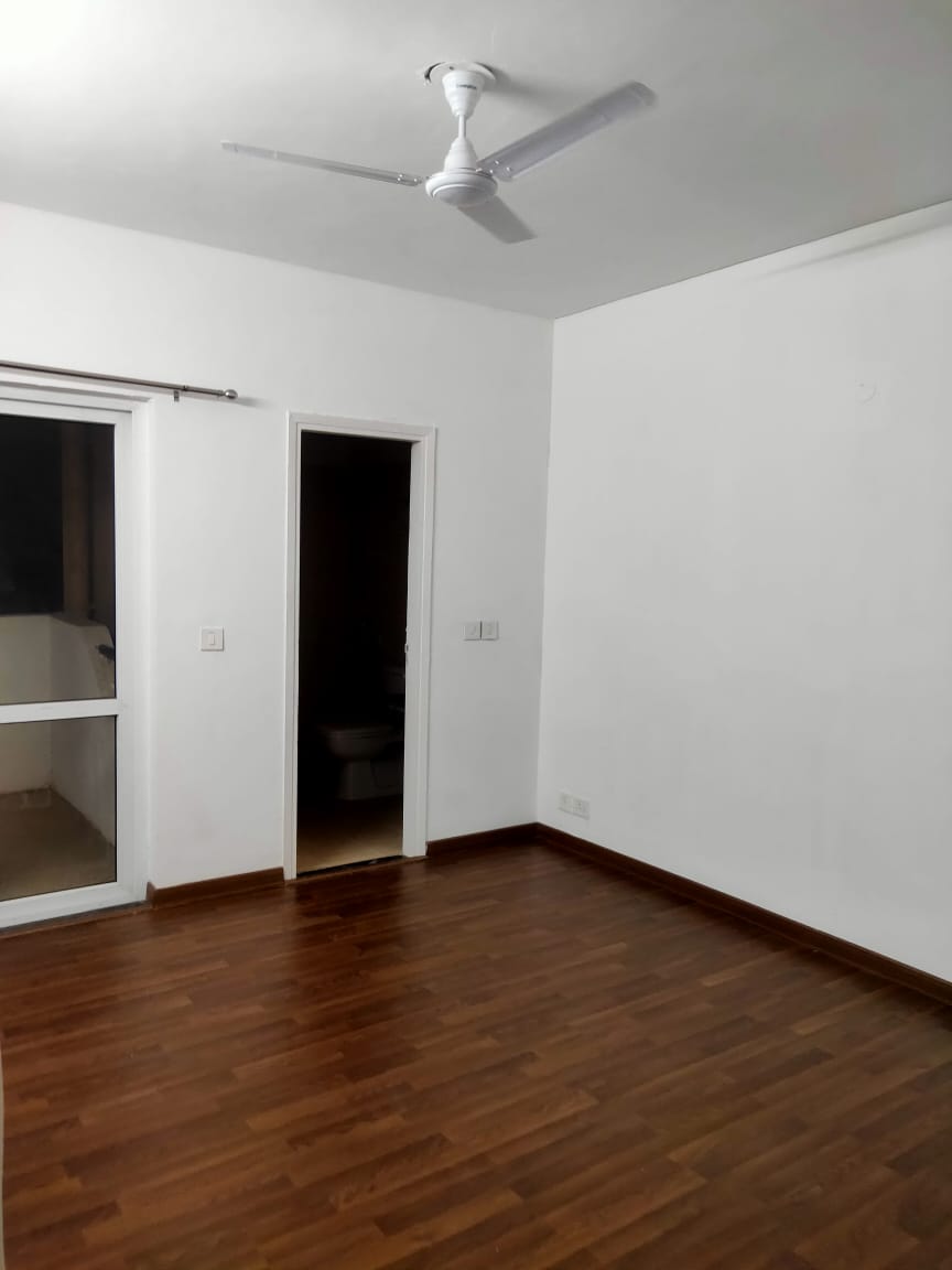 3 BHK + Pooja Room Builder Floor For Sale in BPTP Park 81