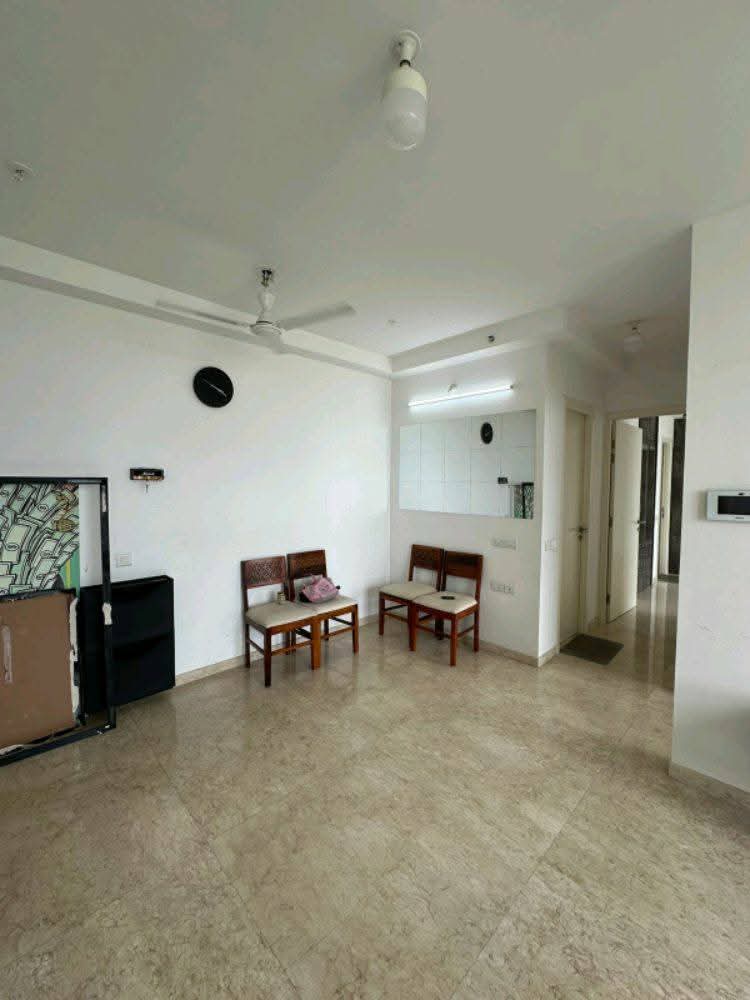 2 BHK Apartment For Rent in Hiranandani Estate