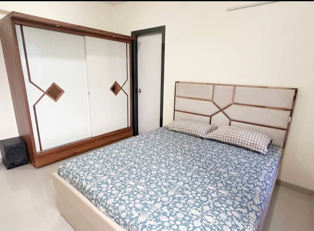 1 BHK Apartment For Rent in On Request 