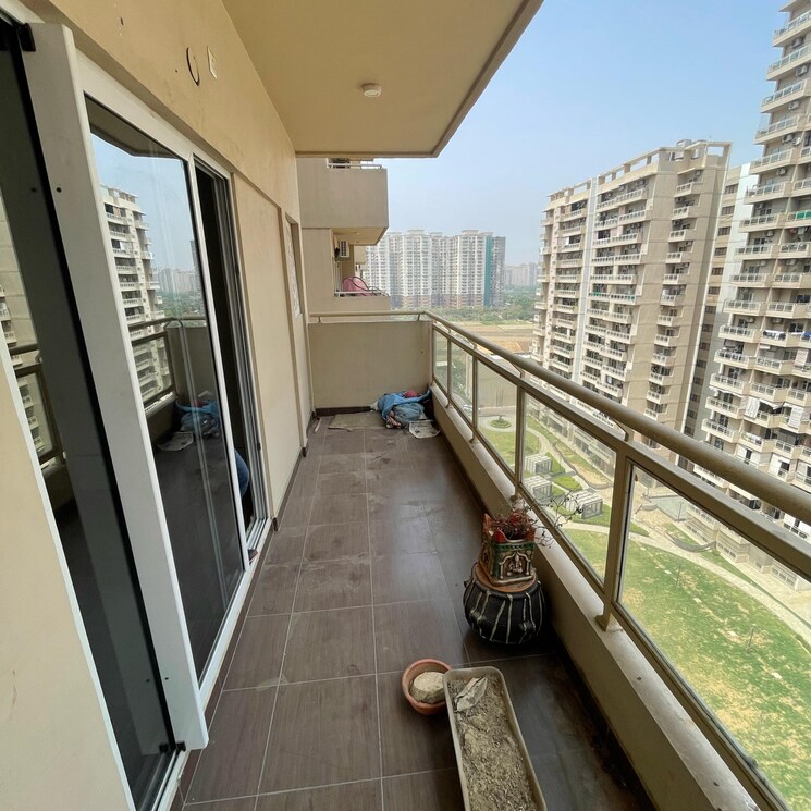 Balcony, skytech-matrott 3 Bedroom 1455 Sq.Ft. Apartment In Sector 76 Noida 9120462