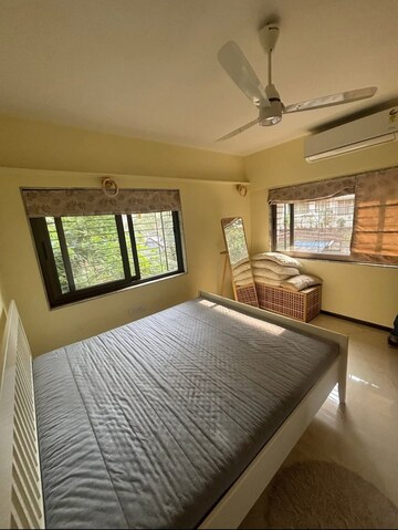 Bedroom in 1 BHK Apartment at Dn Nagar – for Rent