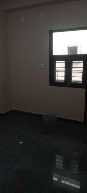 Room in 2 BHK Builder Floor at Suraj Vihar – for Rent