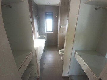 Bathroom in 2 BHK Apartment at Ireo Skyon, Sector 60 – for Rent