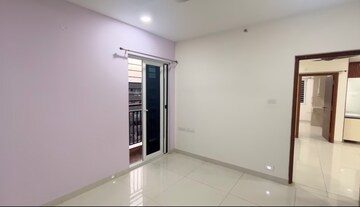 Room in 2.5 BHK Apartment at Aparna Sarovar Zenith, Nallagandla – for Rent