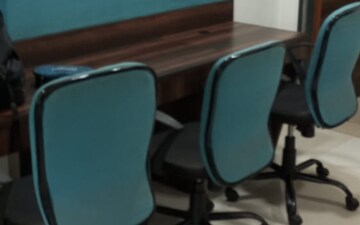 Office Space For Rent in Om Heera Panna Mall, Andheri West