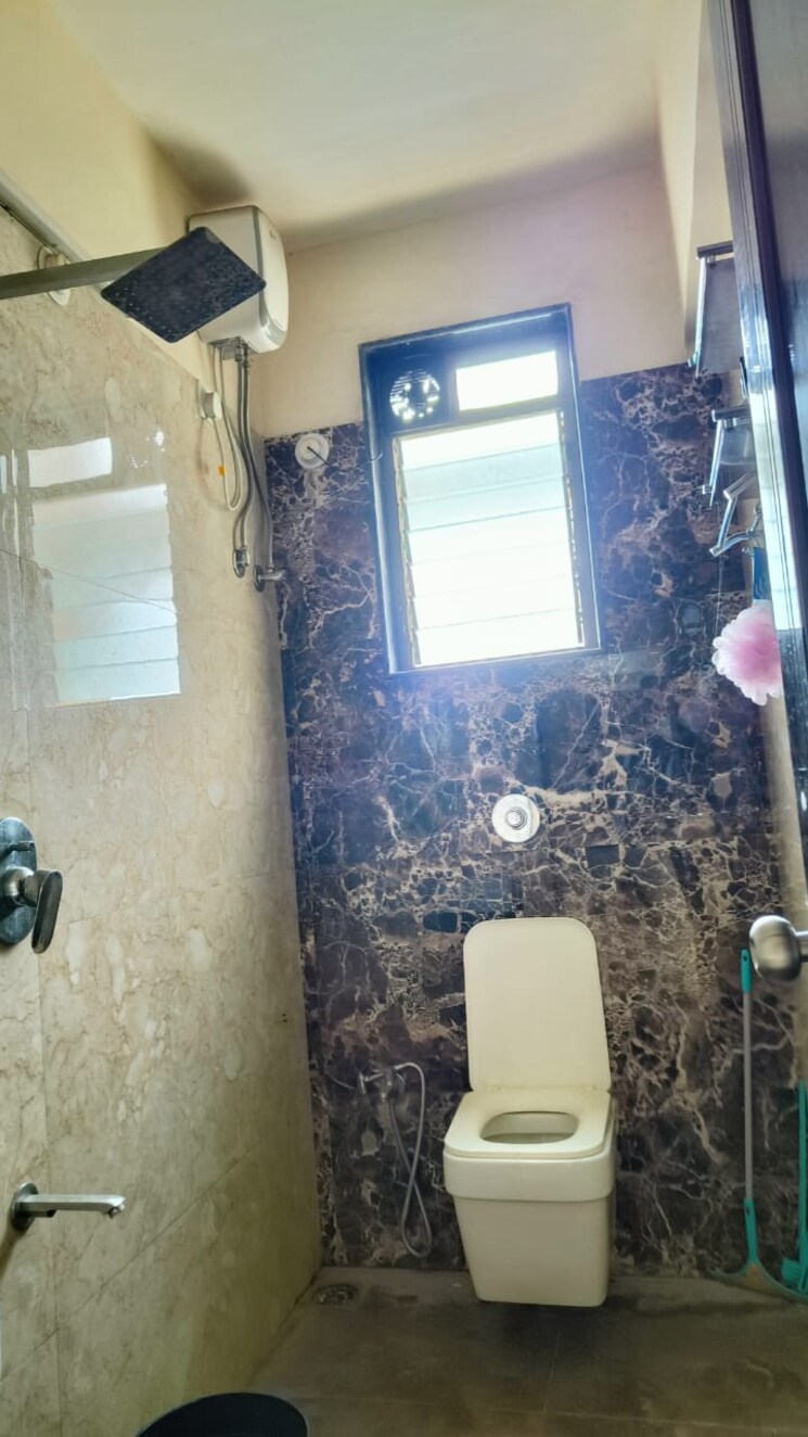 Bathroom, santacruz east 1 Bedroom 353 Sq.Ft. Apartment In Santacruz East Mumbai 9120521