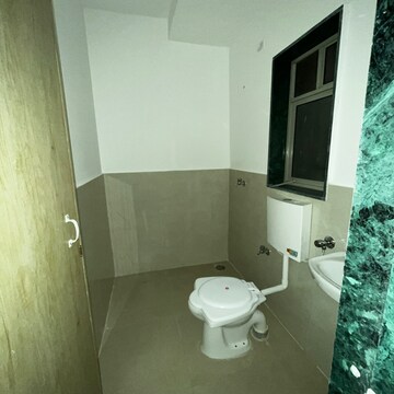 Bathroom in 1 BHK Apartment at Hiranandani Estate Villa Carino, Hiranandani Estate – for Rent