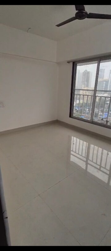 Room in 3 BHK Apartment at DGS Sheetal Tapovan, Malad East – for Rent